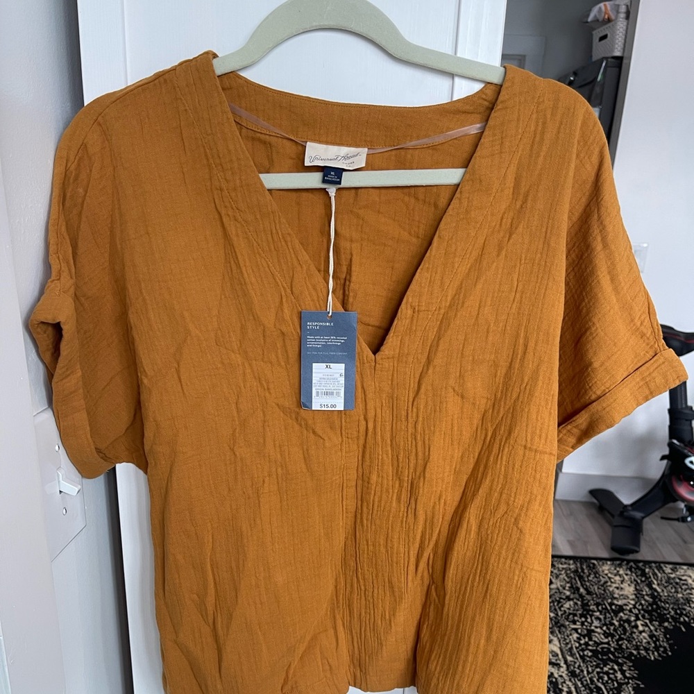 Cute linen set- shirt and shorts